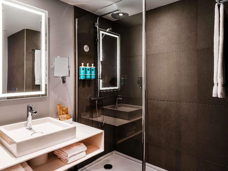 Novotel Madrid Feria and Airport image