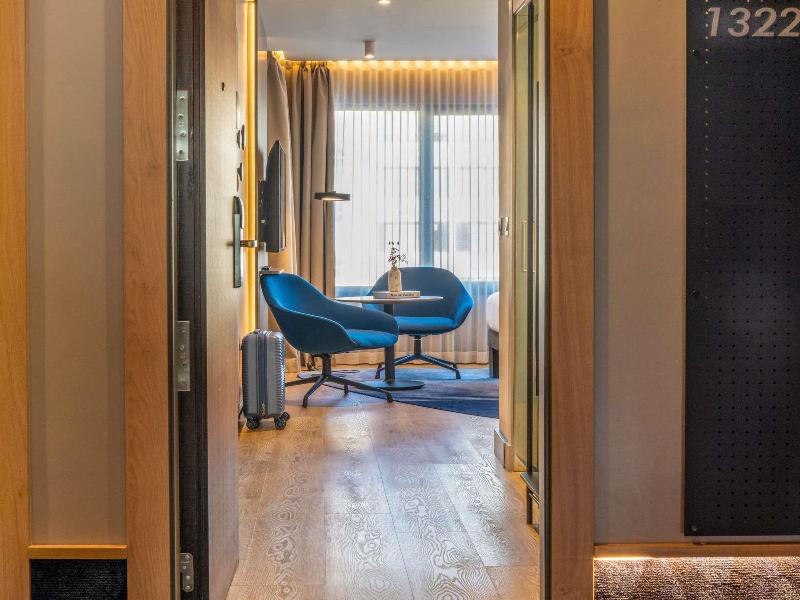 Novotel Madrid Feria and Airport image