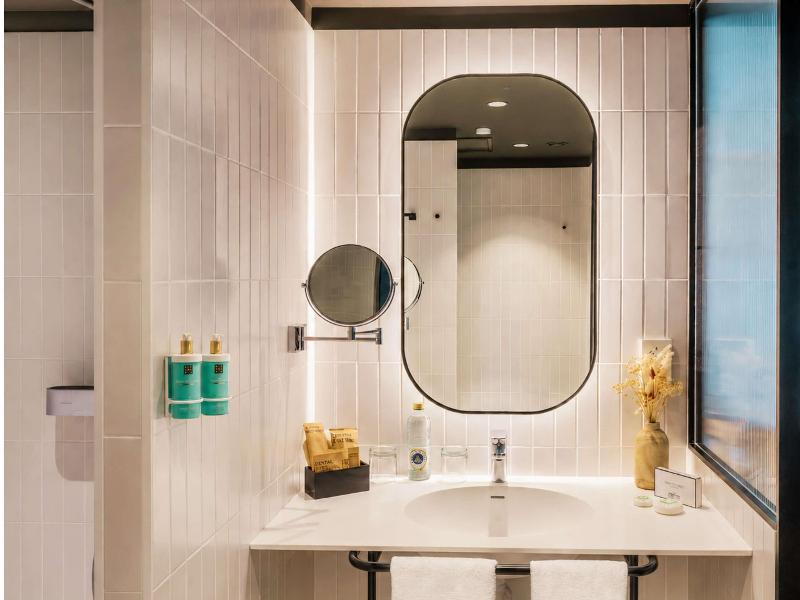 Novotel Madrid Feria and Airport image