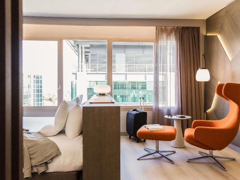 Novotel Madrid Feria and Airport image