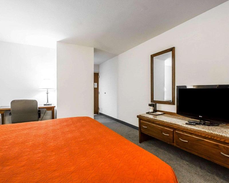 Quality Inn & Suites North image