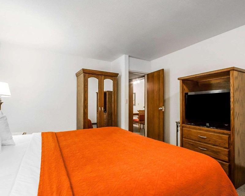Quality Inn & Suites North image