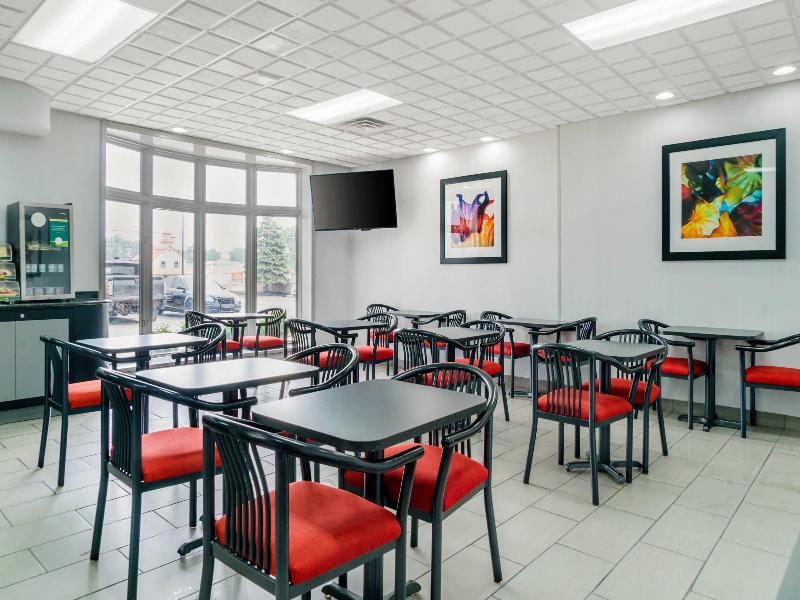 Quality Inn & Suites Banquet Center image
