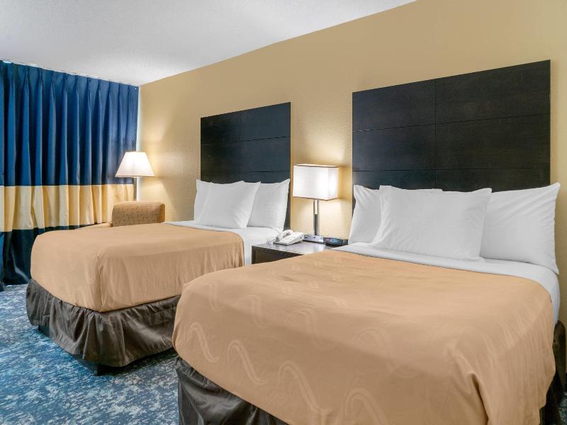 Quality Inn & Suites Banquet Center image