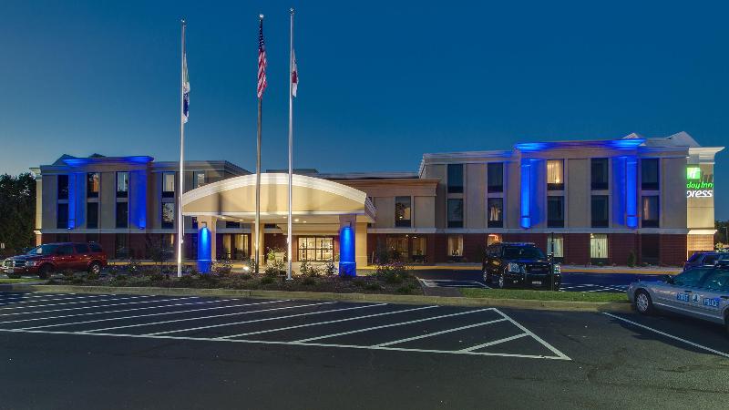 Holiday Inn Express Richmond E Midlothian Turnpike