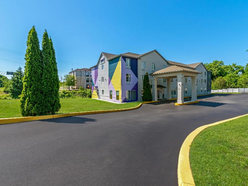 Spark by Hilton Hershey Near the Park image