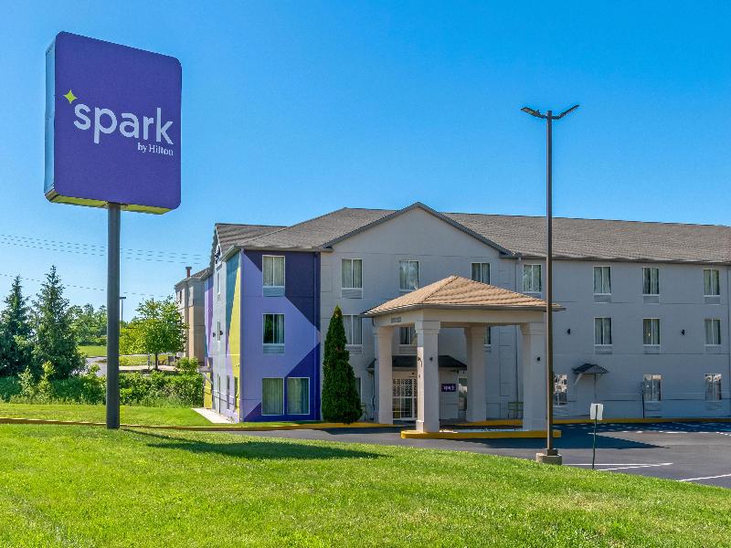 Spark by Hilton Hershey Near the Park image
