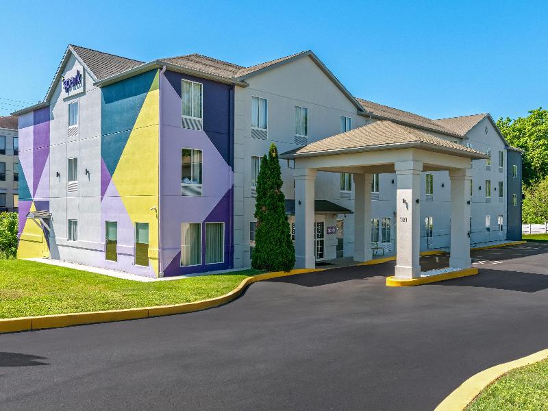 Spark by Hilton Hershey Near the Park image