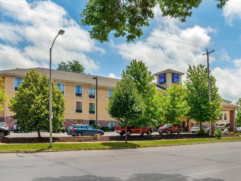 Sleep Inn & Suites Airport image