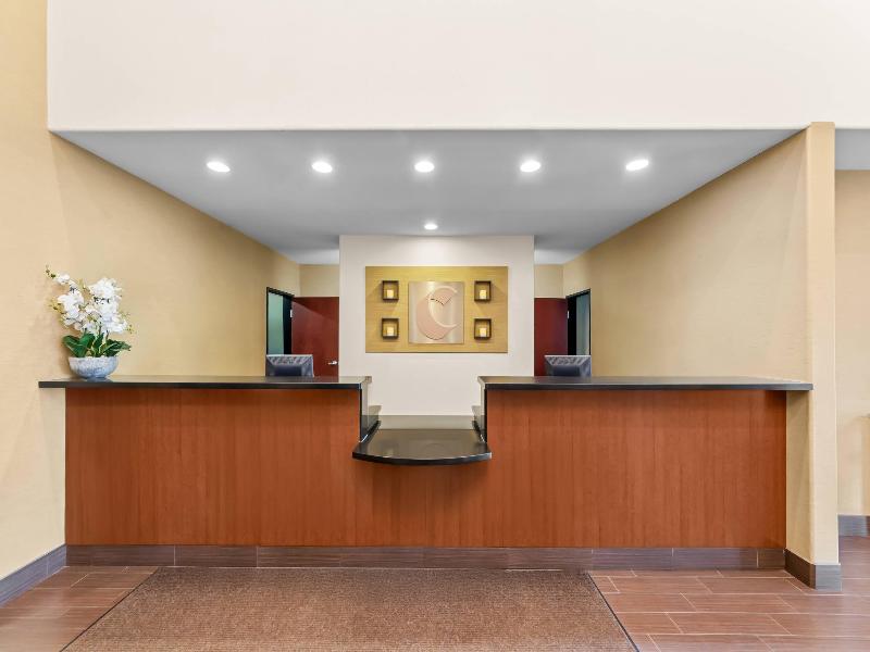 Comfort Suites San Antonio North - Stone Oak image