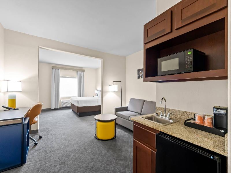 Comfort Suites San Antonio North - Stone Oak image