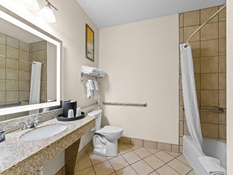 Comfort Suites San Antonio North - Stone Oak image