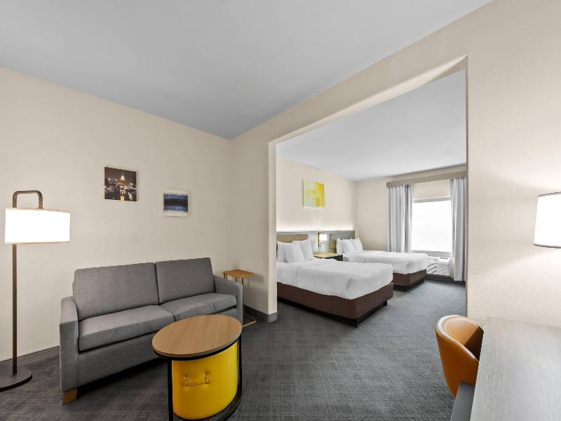 Comfort Suites San Antonio North - Stone Oak image