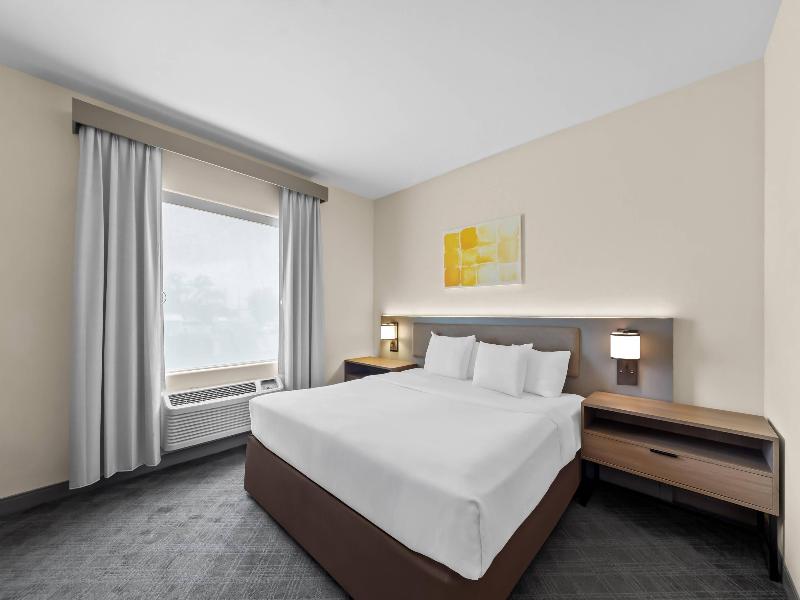 Comfort Suites San Antonio North - Stone Oak image