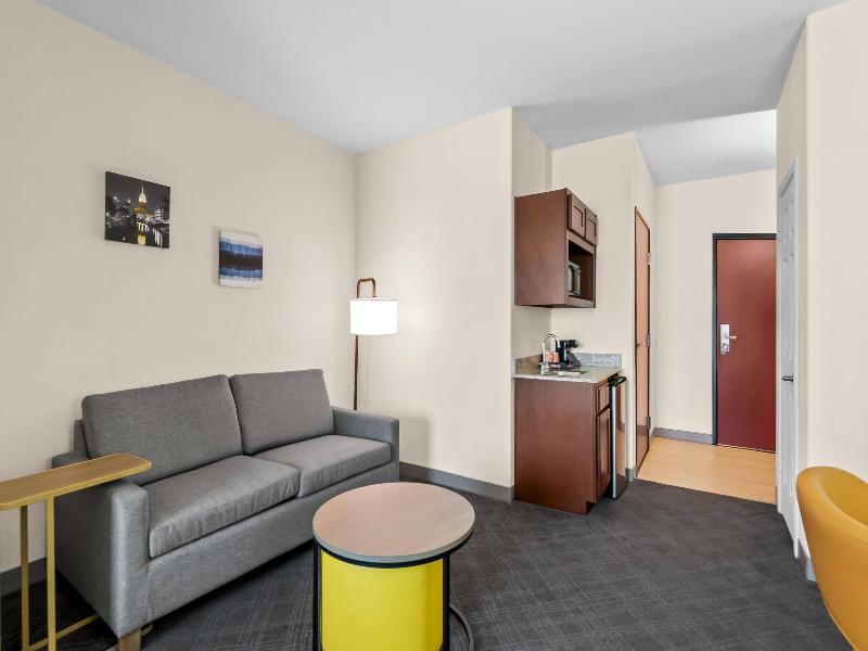 Comfort Suites San Antonio North - Stone Oak image