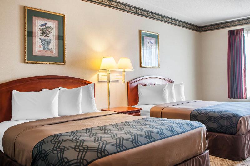 Rodeway Inn & Suites Milwaukee Airport image