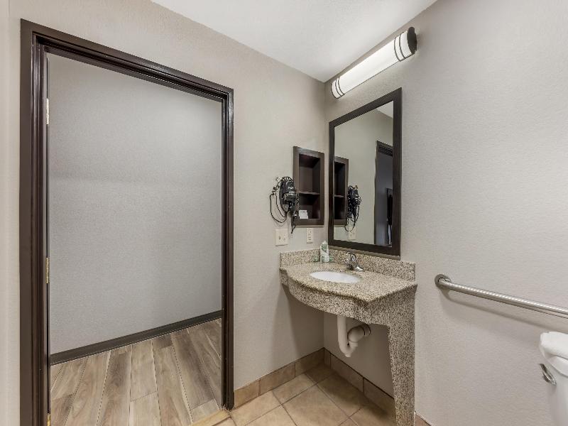 Best Western SeaWorld/Lackland AFB NW HotelSuites image
