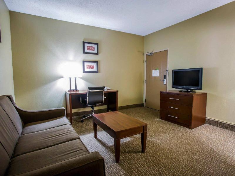 Comfort Inn Morris I-80 image