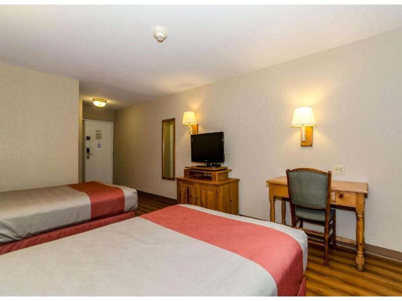 Motel 6 Newark, DE image