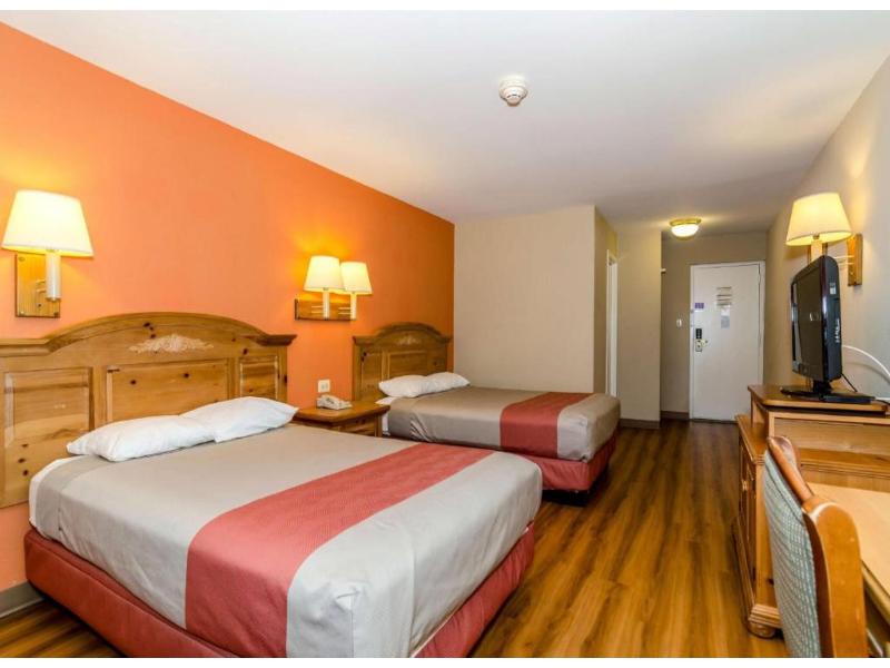 Motel 6 Newark, DE image
