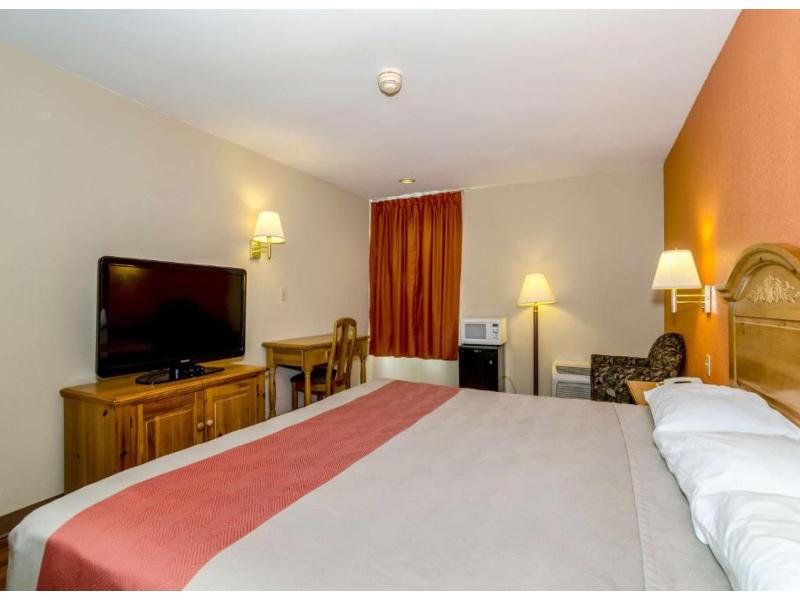 Motel 6 Newark, DE image
