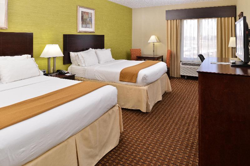Holiday Inn Exp & Sts Indianapolis W- Airport Area photo 23