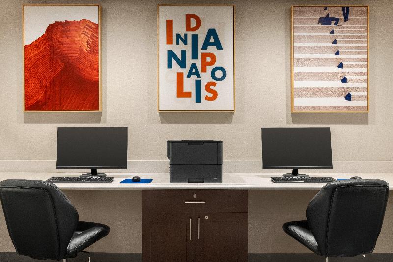 Holiday Inn Exp & Sts Indianapolis W- Airport Area image