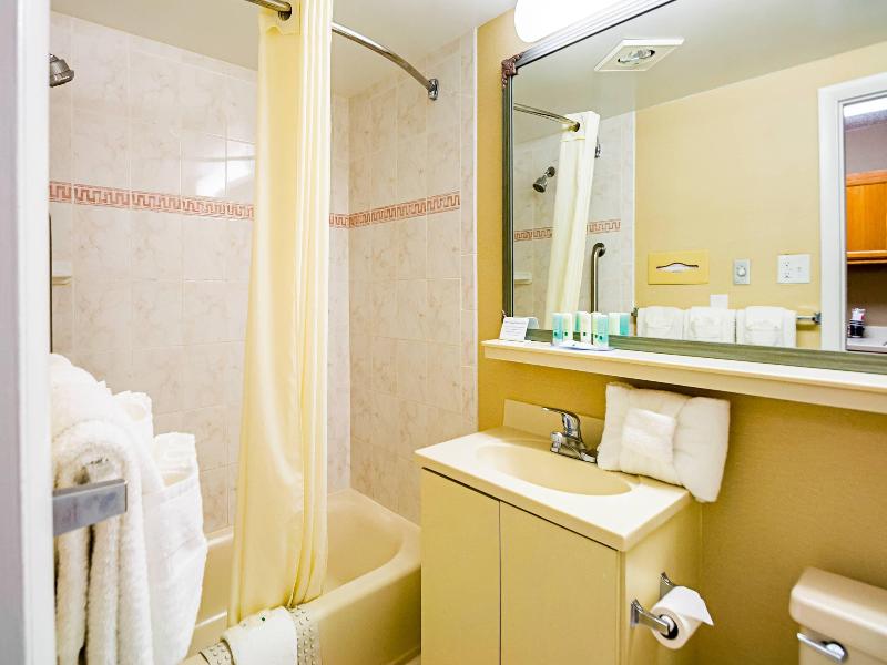 Quality Inn Oceanfront image