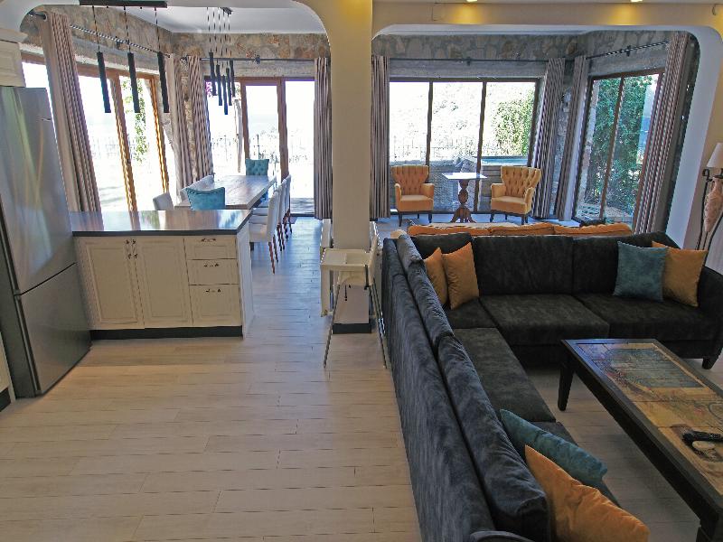 Luxury Village 4