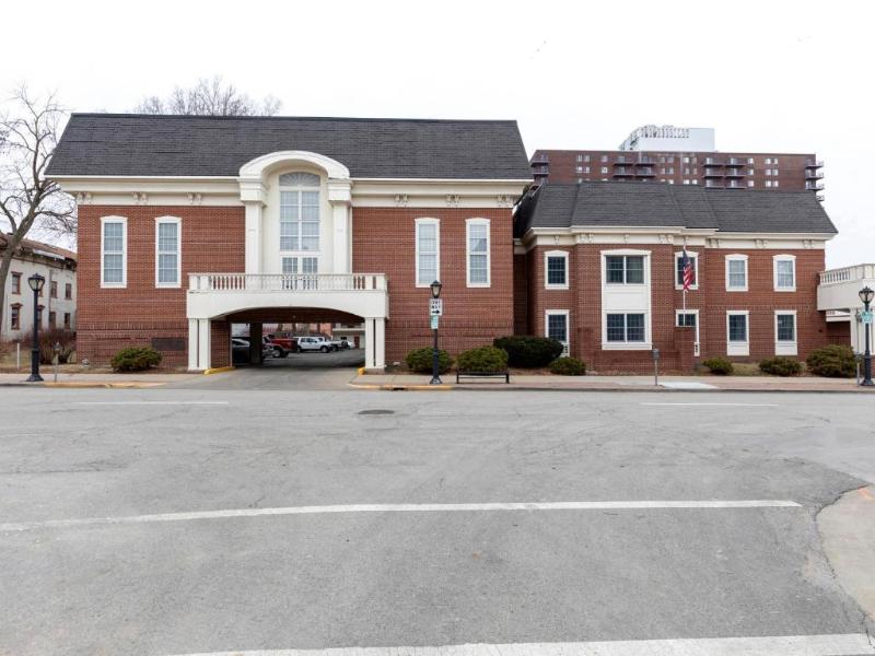 Americas Best Value Inn Springfield image