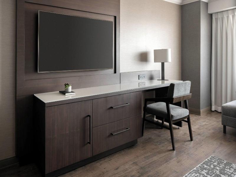 Monterey Marriott image