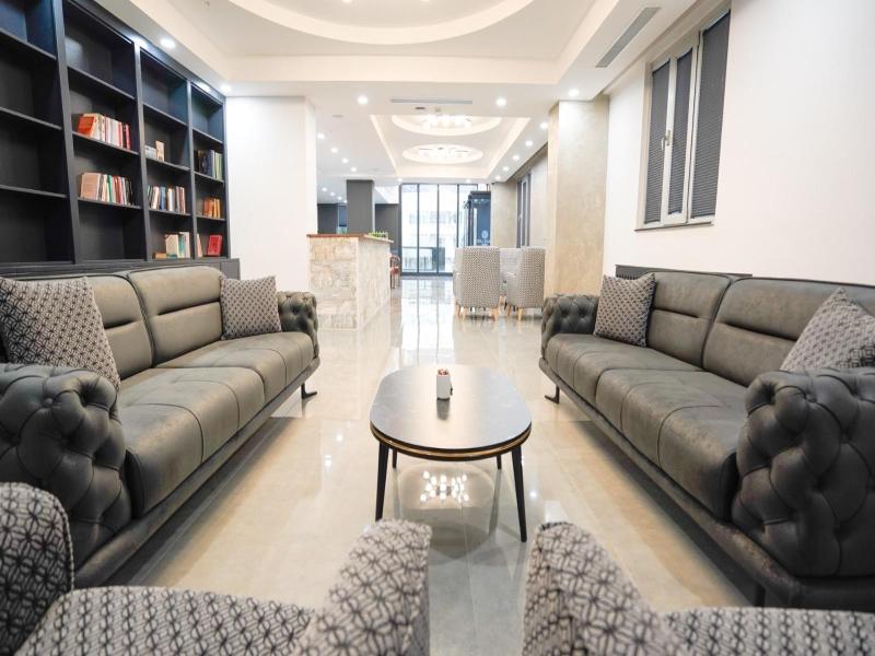 Zade Life Hotel