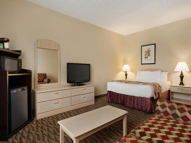 Ramada by Wyndham Fredericton image