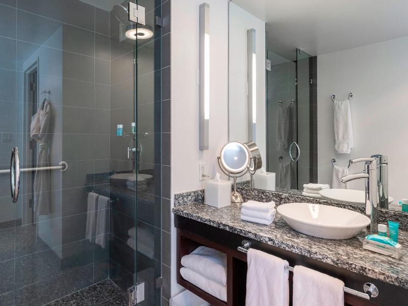 W Boston Hotel and Residences image
