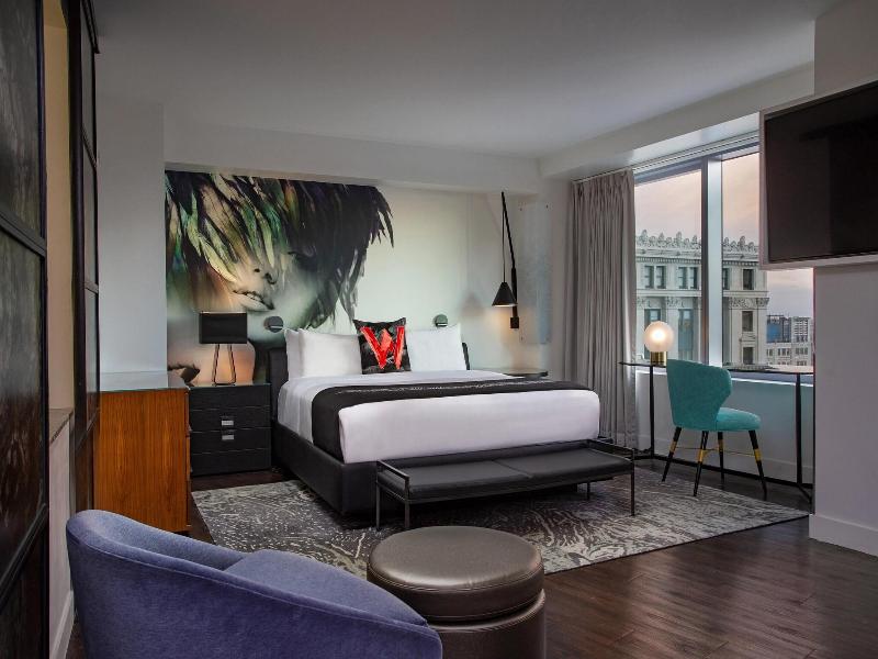 W Boston Hotel and Residences image