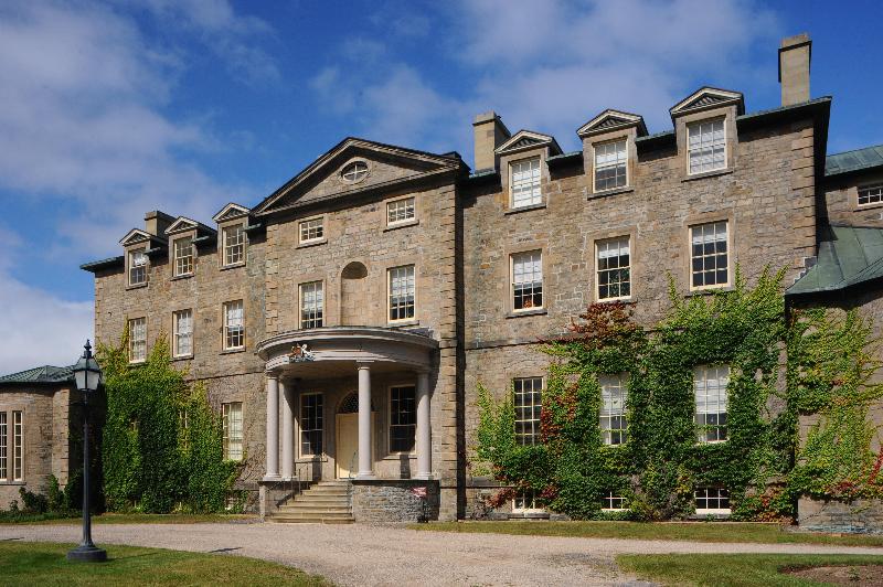 Holiday Inn Express & Suites Fredericton