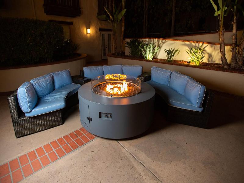 Fairfield Inn & Suites San Diego Old Town image