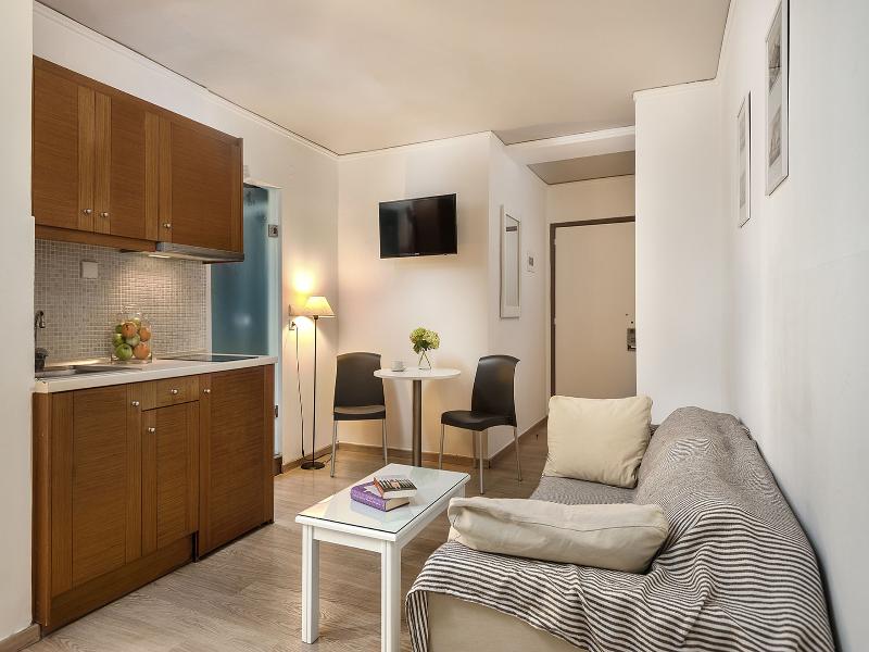 Elina Hotel Apartments image