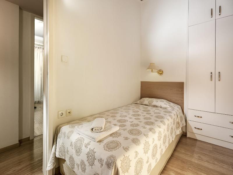 Elina Hotel Apartments image