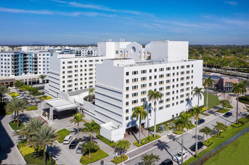 Sheraton Suites Plantation, Fort Lauderdale West image