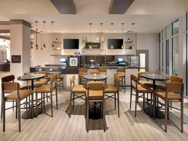 Sheraton Suites Plantation, Fort Lauderdale West image