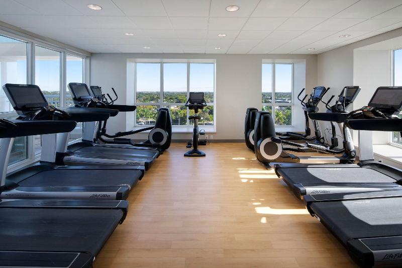 Sheraton Suites Plantation, Fort Lauderdale West image