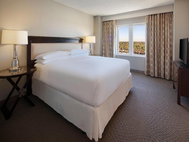 Sheraton Suites Plantation, Fort Lauderdale West image