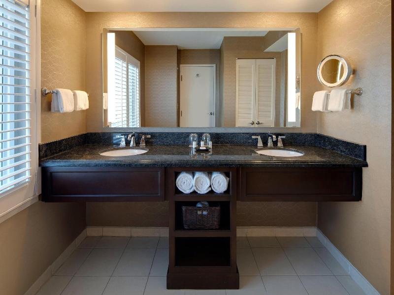 Sheraton Suites Plantation, Fort Lauderdale West image