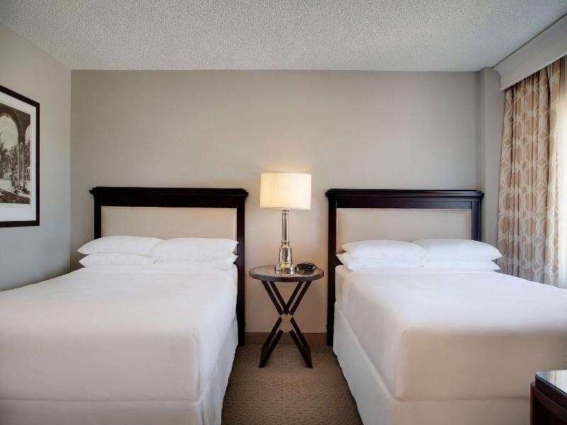 Sheraton Suites Plantation, Fort Lauderdale West image