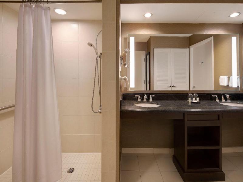 Sheraton Suites Plantation, Fort Lauderdale West image