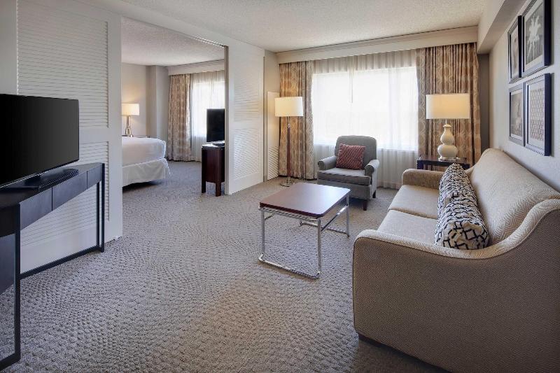 Sheraton Suites Plantation, Fort Lauderdale West image