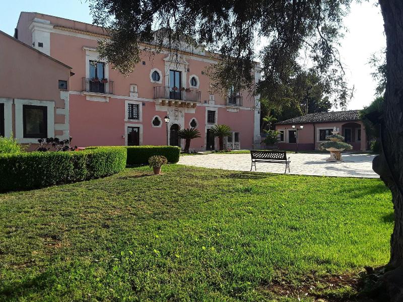 Lady Lusya Hotel image