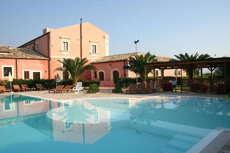 Lady Lusya Hotel image