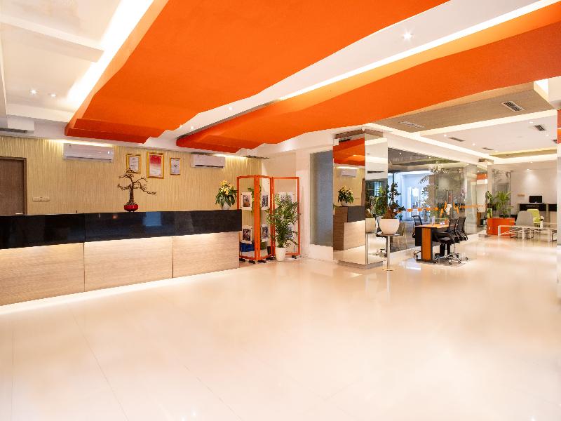HARRIS Hotel and Residences Riverview Kuta - Bali image